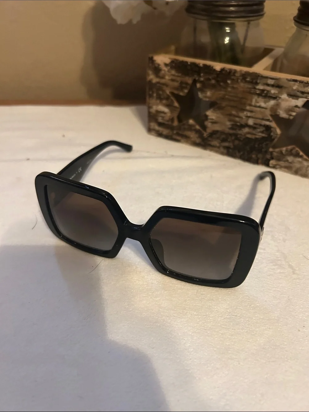 Tory Burch Black Oversized Square Sunglasses with Gradient Lenses
